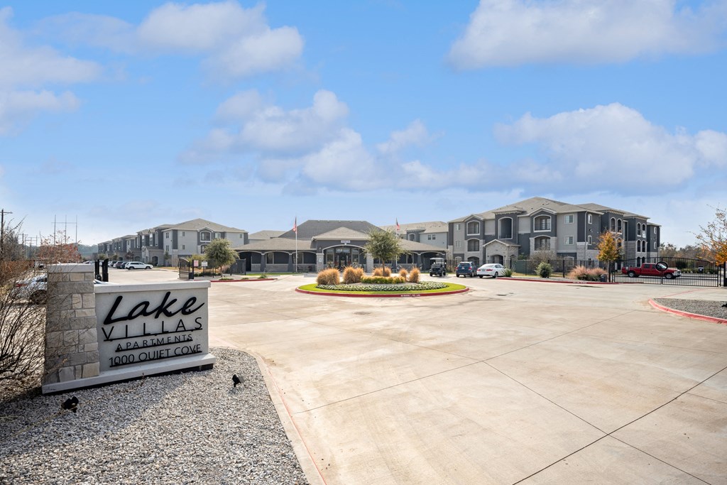 Lake Villas Apartments, 1000 Quiet Cove Rd, Granbury, TX RentCafe